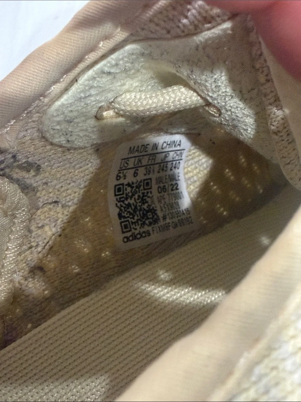Yeezy boost 350 V2 in FLAX